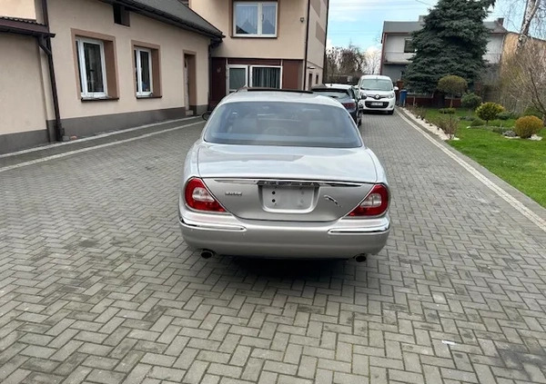 Jaguar XJ cena 42500 przebieg: 91000, rok produkcji 2006 z Radomsko małe 254